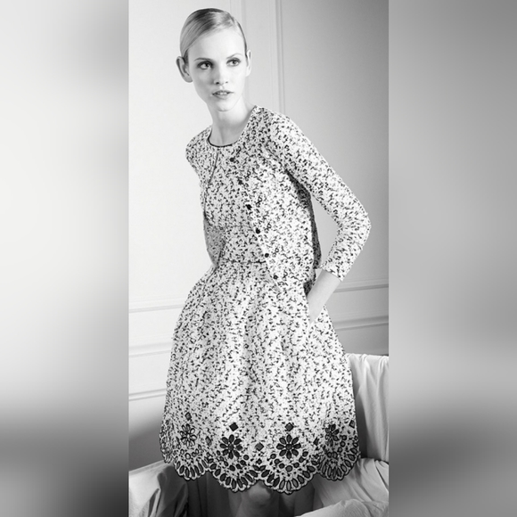 °$5,590 S15 NEW OSCAR DE LA RENTA WHT BLK CARDIGAN AND TWEED EYELET DRESS SET 6 - Picture 1 of 11